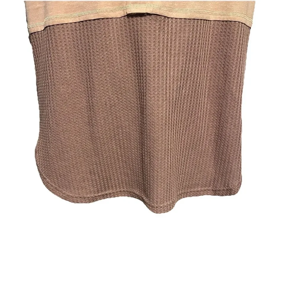 Dokotoo Waffel Knit Two Tone Henley Tunic Top Brown Tan Women's Size Medium NWT - Picture 7 of 15